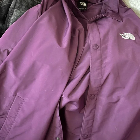 The North Face Deep Purple Outerwear - Picture 2 of 4